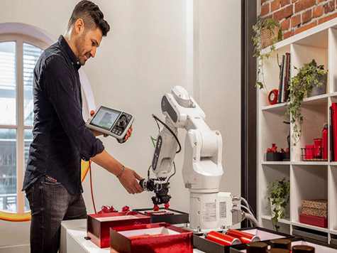 ABB تكشف النقاب عن جيل جديد من الروبوتات التعاونية